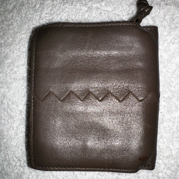 Bottega Veneta Intrecciato leather bifold wallet, Unisex. - Picture 2 of 14